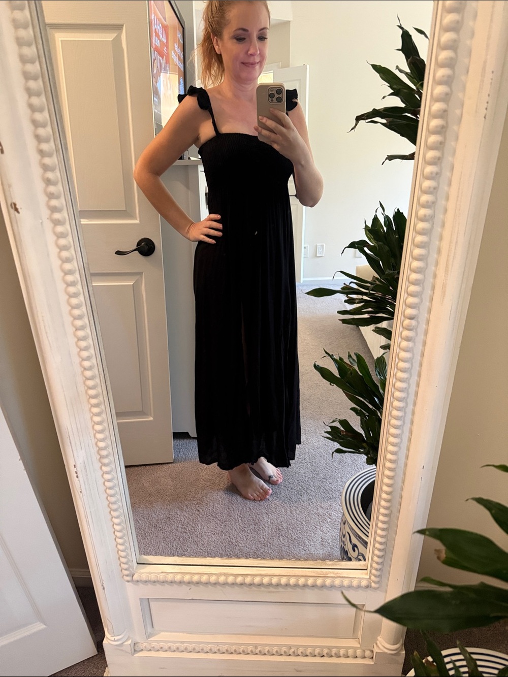 Black Sleeveless Tie-Shoulder Maxi Dress
